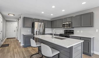 4704 NE Hayes Dr, Ankeny, IA 50021