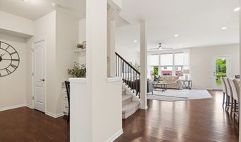 552 Wishing Tree Ln, Ann Arbor, MI 48108