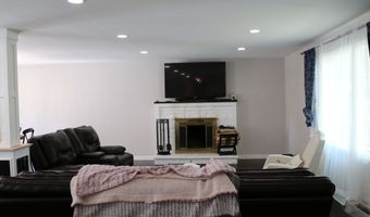 6 Greenfield Dr, Ansonia, CT 06401