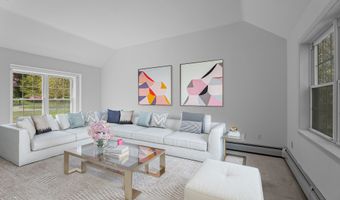 4 Davis Farm Rd, Clinton, CT 06413