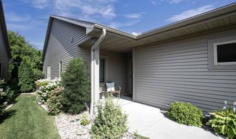 1614 STANTON Cir, Appleton, WI 54915