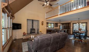 1140 N 100th Rd, Baldwin City, KS 66006