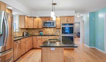 188 Falls Rd, Bethany, CT 06524