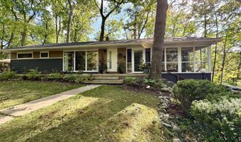 3177 Sunnywood Dr, Ann Arbor, MI 48103