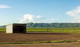 950 Miles, Bancroft, ID 83217