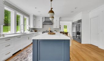 16 Lia Fail Way, Cos Cob, CT 06807
