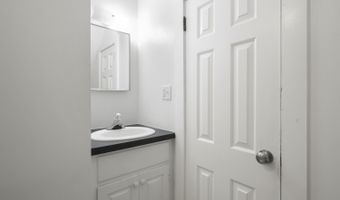 9 Pleasant St, Bath, ME 04530