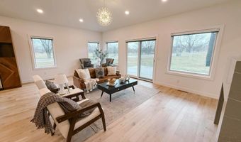 1002 Abby Rd, Alton, IA 51003