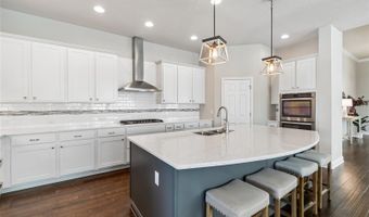 7223 HOURGLASS Dr, Apollo Beach, FL 33572