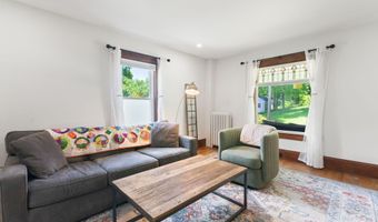 39 Locust St, Brattleboro, VT 05301