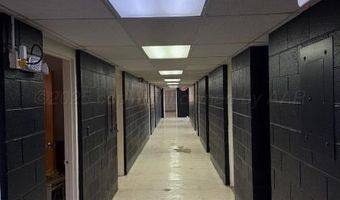 2801 DUNIVEN Cir, Amarillo, TX 79109