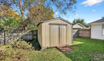 15600 Glen Dr, Biloxi, MS 39532