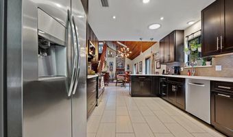 1825 HICKORY Ln, Atlantic Beach, FL 32233