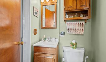 21 N Waterman Ave, Arlington Heights, IL 60004