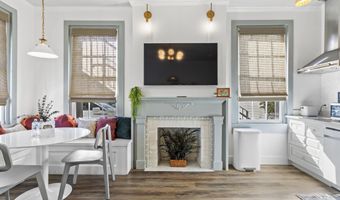 782 Water St, Biloxi, MS 39530