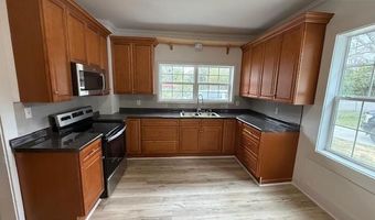 822 Chestnut St, Camden, SC 29020