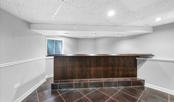 2012 N Yale Ave, Arlington Heights, IL 60004