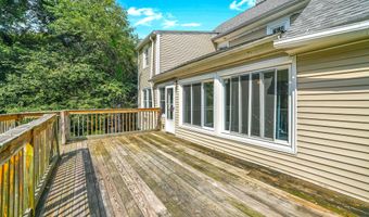 133 Fiske St, Waterbury, CT 06710