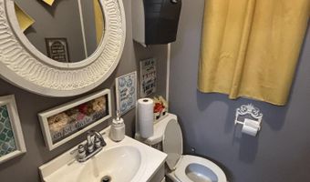 138 N Meridian St, Aberdeen, MS 39730