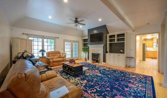 25 Aberdeen Dr, Batesville, AR 72501