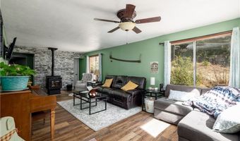 5958 Robin Oak Dr, Angelus Oaks, CA 92305