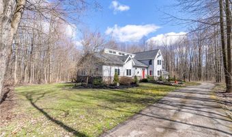 11730 Colchester Ln, Chagrin Falls, OH 44023