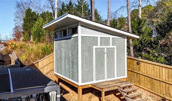 133 Lynwood Ln, Ball Ground, GA 30107