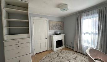 68 Park St, Belfast, ME 04915