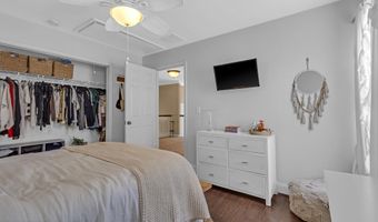 6 Surle Ct, Bayville, NJ 08721