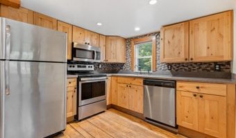 226-248 Barrett Rd, Alloway, NJ 07422