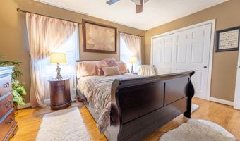 910 CHEROKEE Trl, Anniston, AL 36206