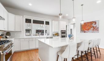 9775 SANVITALIA St, Bethesda, MD 20817