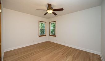 7614 General Meade Ln, Affton, MO 63123