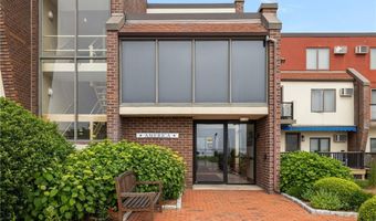 306 America, Newport, RI 02840