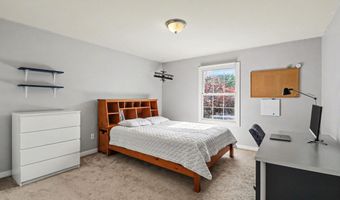 1044 Bicentennial Pkwy, Ann Arbor, MI 48108