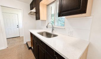 2421 Regency Dr, Biloxi, MS 39532