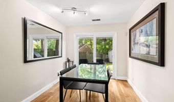 5801 DEVONSHIRE Dr, Bethesda, MD 20816