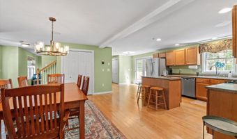 16 Breakneck Rd, Hudson, NH 03051