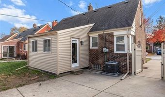 15570 Angelique Ave, Allen Park, MI 48101