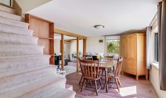 19 Amherst Rd, Merrimack, NH 03054