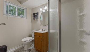 110 Pennsylvania Ave, Absecon, NJ 08201