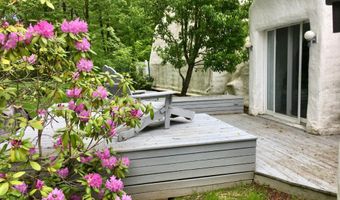 11 Day Rd, Cornwall, CT 06754