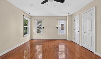 4705 22ND St N, Arlington, VA 22207
