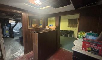 89 Hampton Ave, Albertson, NY 11507