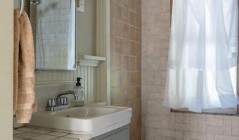 71 Eagle Peak Rd, Brookfield, VT 05060