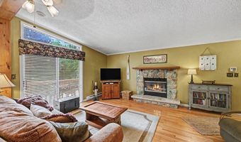 160 Ginsburg Cir, Albrightsville, PA 18210