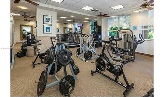 19501 W Country Club Dr 1511, Aventura, FL 33180