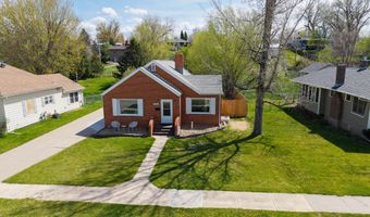 1032 Kingsbury St, Belle Fourche, SD 57717