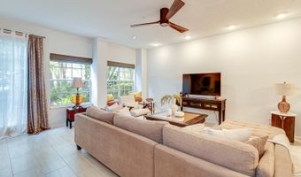 641 MAPLE OAK Cir 101, Altamonte Springs, FL 32701