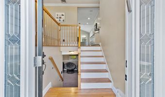 3 Bell Ct, Airmont, NY 10901